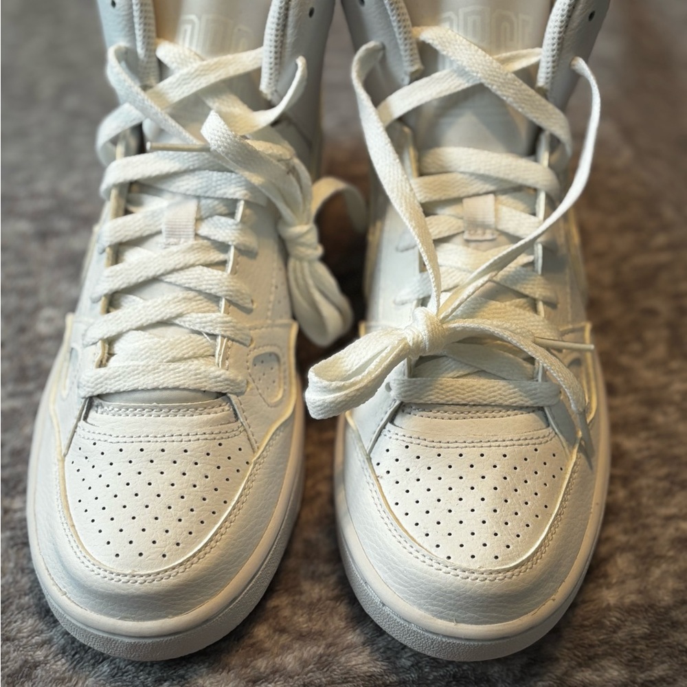 NEW- Nike Air Force 1 Mid LE (Kid's)